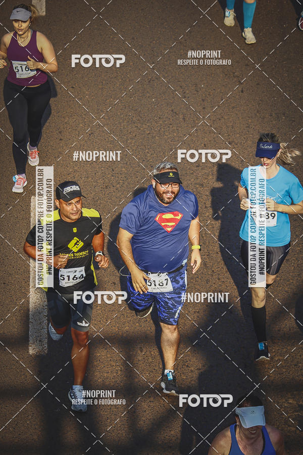 Achetez vos photos de l'vnement2 Corrida Shopping Jaragu sur Fotop