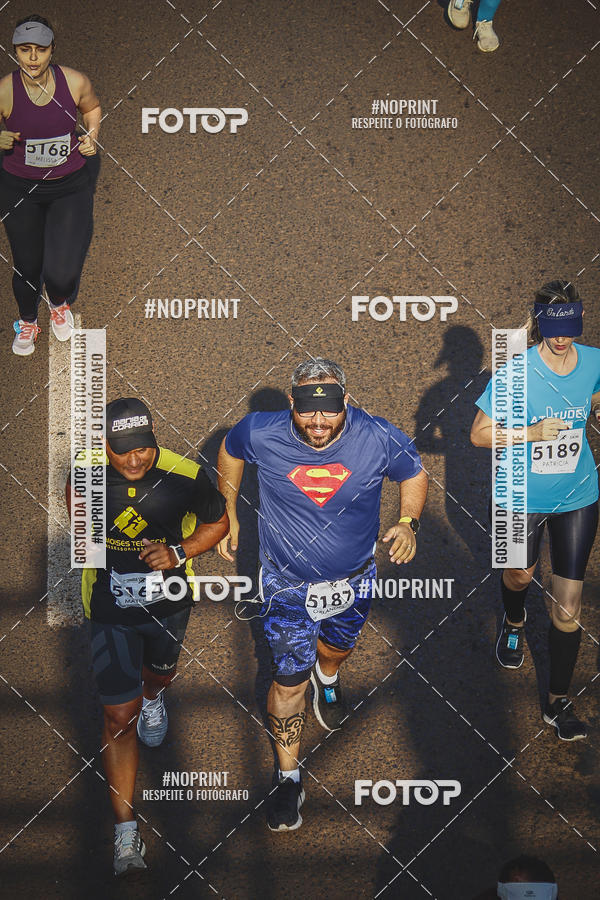 Achetez vos photos de l'vnement2 Corrida Shopping Jaragu sur Fotop