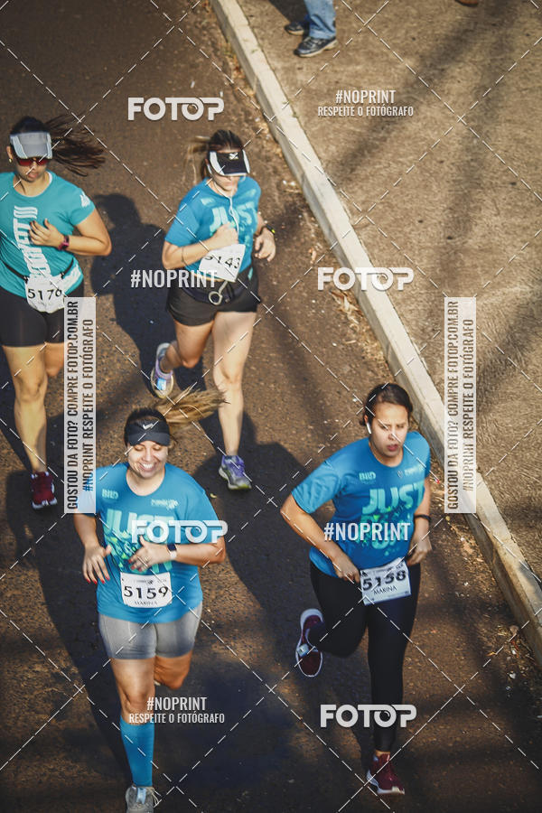 Achetez vos photos de l'vnement2 Corrida Shopping Jaragu sur Fotop