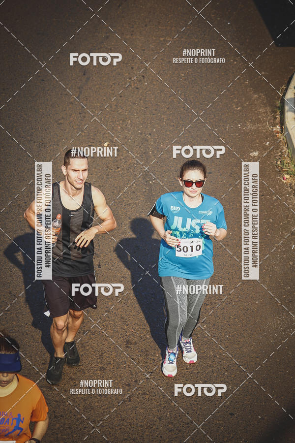 Achetez vos photos de l'vnement2 Corrida Shopping Jaragu sur Fotop