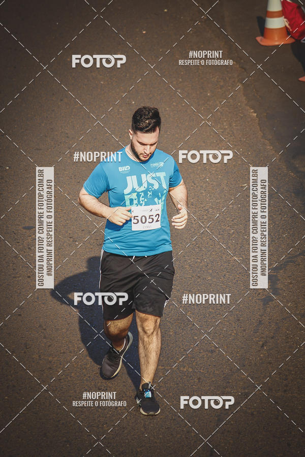Achetez vos photos de l'vnement2 Corrida Shopping Jaragu sur Fotop