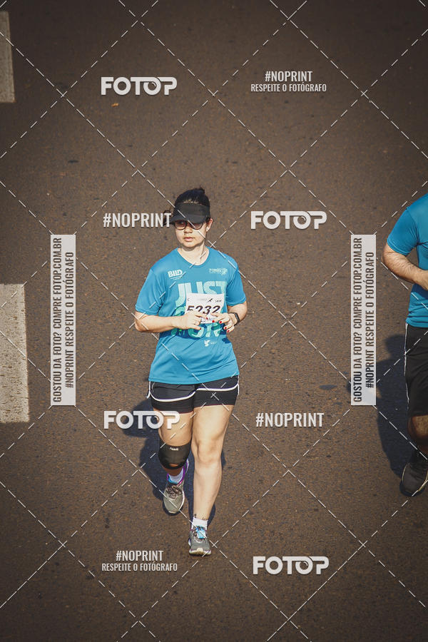 Achetez vos photos de l'vnement2 Corrida Shopping Jaragu sur Fotop
