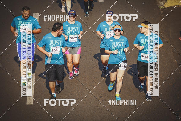 Achetez vos photos de l'vnement2 Corrida Shopping Jaragu sur Fotop