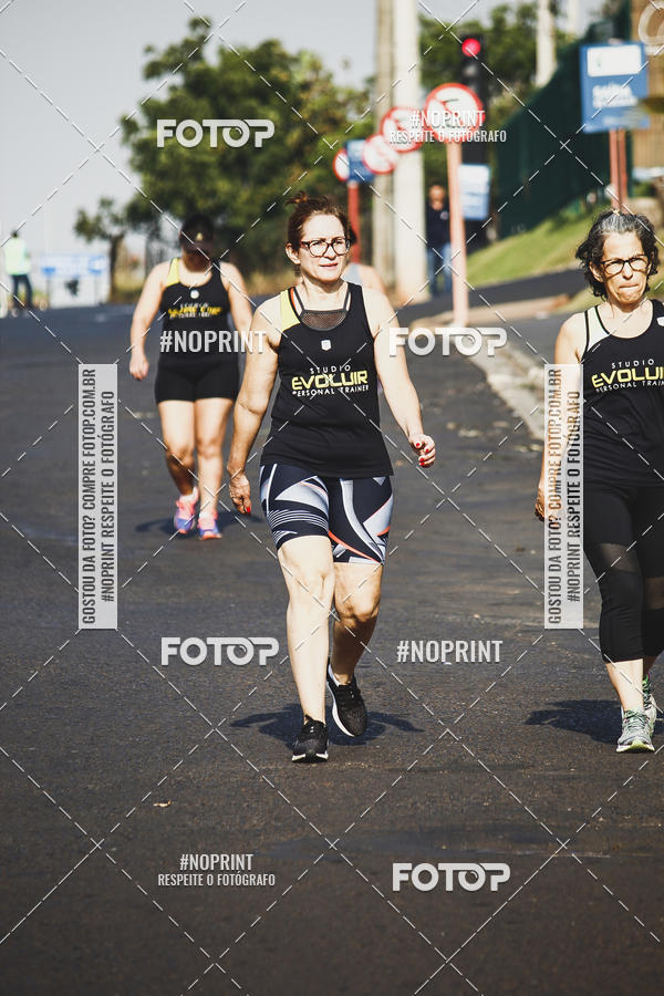 Achetez vos photos de l'vnement2 Corrida Shopping Jaragu sur Fotop