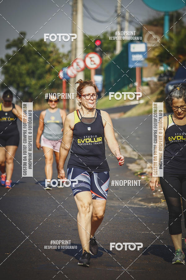 Achetez vos photos de l'vnement2 Corrida Shopping Jaragu sur Fotop