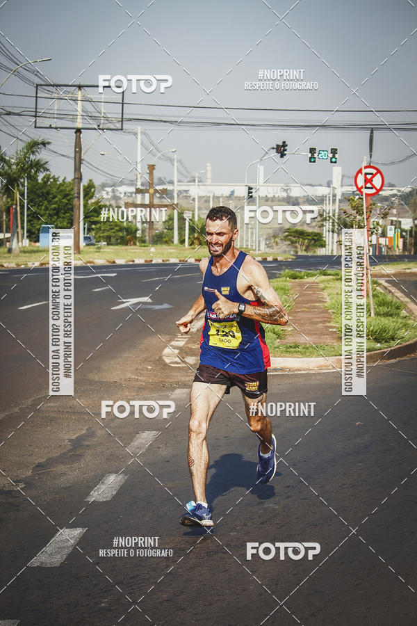 Achetez vos photos de l'vnement2 Corrida Shopping Jaragu sur Fotop