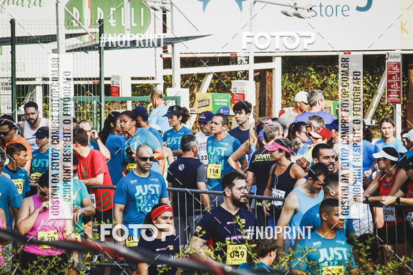 Achetez vos photos de l'vnement2 Corrida Shopping Jaragu sur Fotop