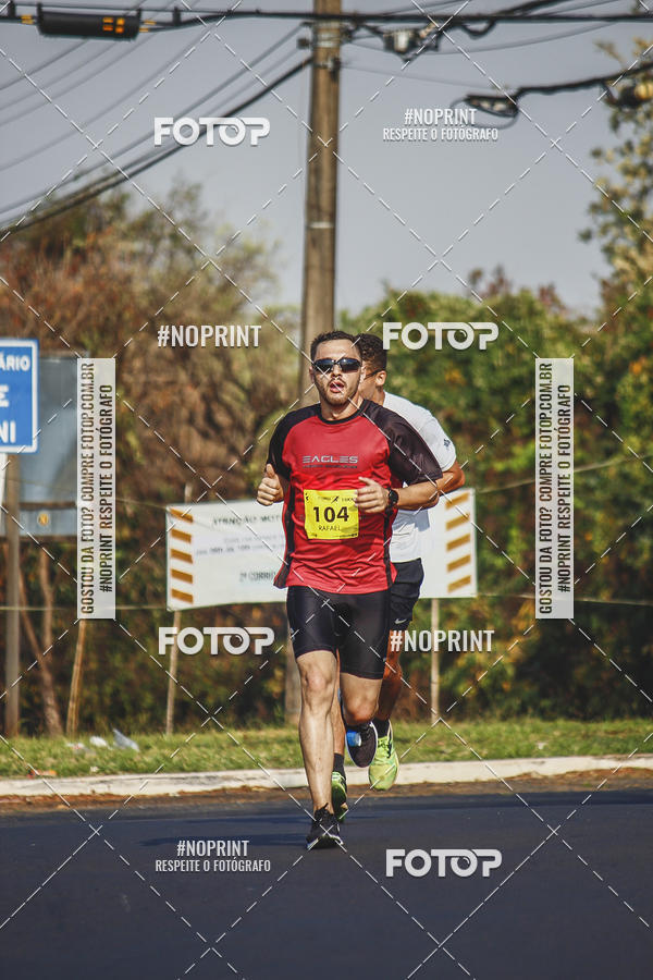 Achetez vos photos de l'vnement2 Corrida Shopping Jaragu sur Fotop