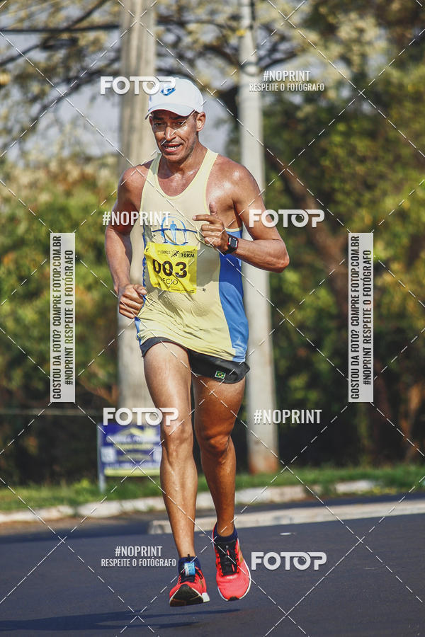 Achetez vos photos de l'vnement2 Corrida Shopping Jaragu sur Fotop