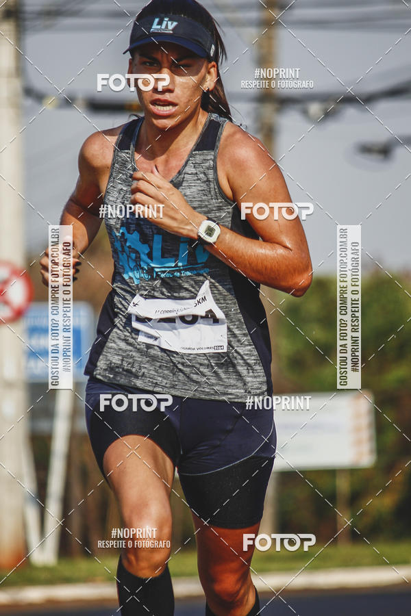 Achetez vos photos de l'vnement2 Corrida Shopping Jaragu sur Fotop