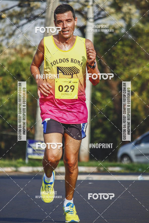 Achetez vos photos de l'vnement2 Corrida Shopping Jaragu sur Fotop