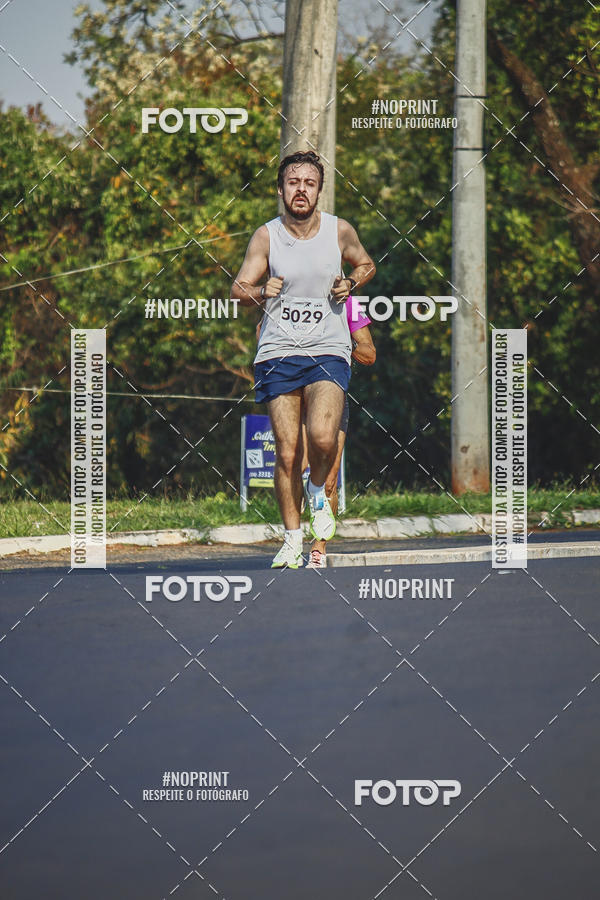 Achetez vos photos de l'vnement2 Corrida Shopping Jaragu sur Fotop