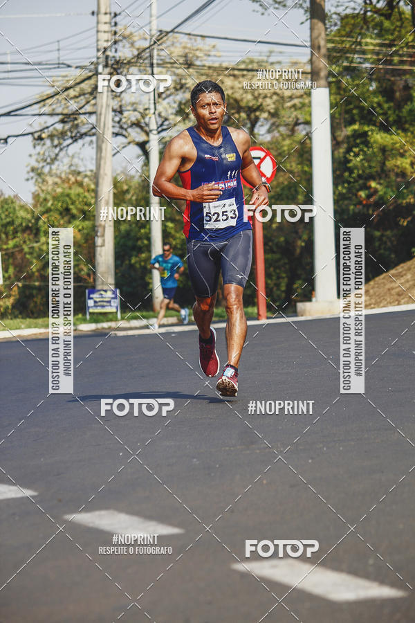Achetez vos photos de l'vnement2 Corrida Shopping Jaragu sur Fotop
