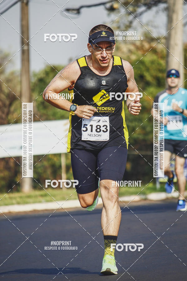 Achetez vos photos de l'vnement2 Corrida Shopping Jaragu sur Fotop