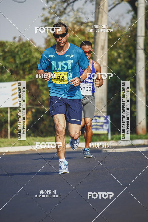 Achetez vos photos de l'vnement2 Corrida Shopping Jaragu sur Fotop