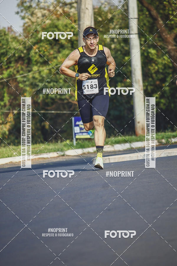 Achetez vos photos de l'vnement2 Corrida Shopping Jaragu sur Fotop