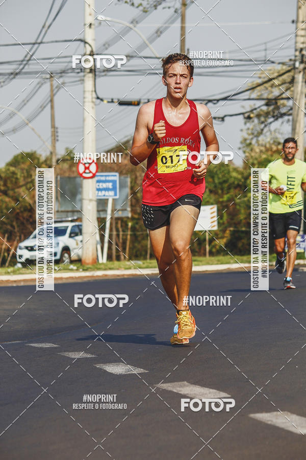 Achetez vos photos de l'vnement2 Corrida Shopping Jaragu sur Fotop