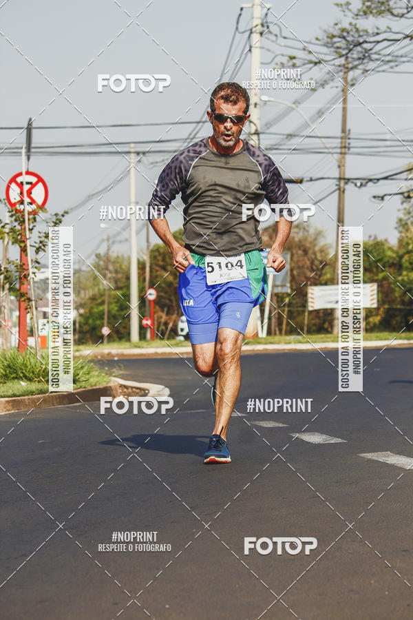 Achetez vos photos de l'vnement2 Corrida Shopping Jaragu sur Fotop