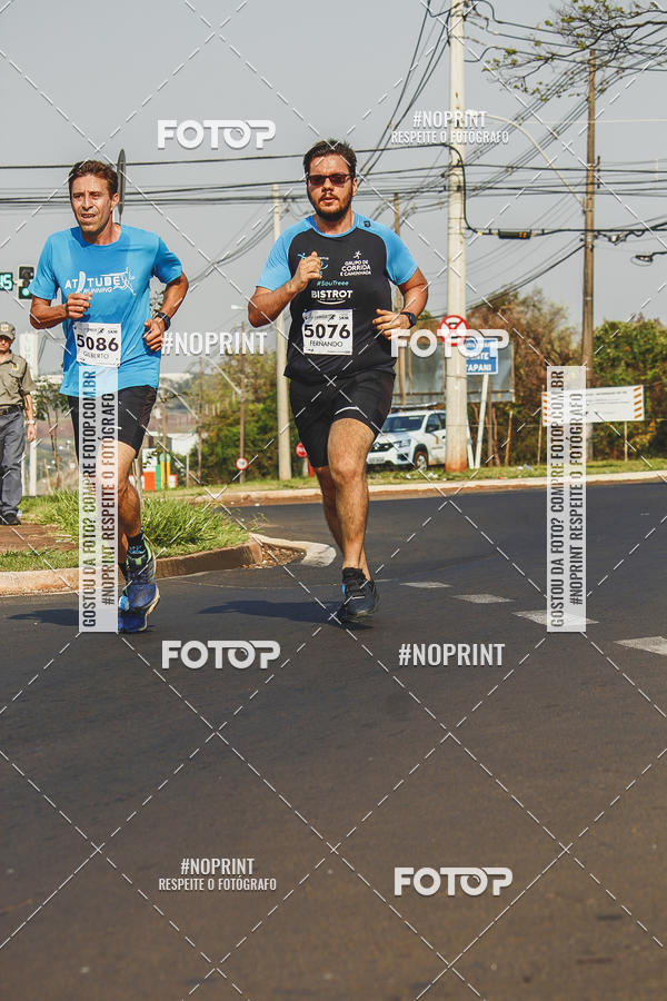 Achetez vos photos de l'vnement2 Corrida Shopping Jaragu sur Fotop