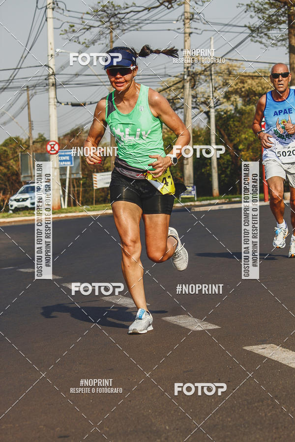 Achetez vos photos de l'vnement2 Corrida Shopping Jaragu sur Fotop