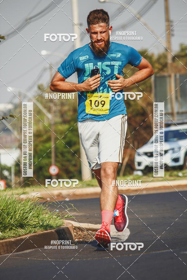 Achetez vos photos de l'vnement2 Corrida Shopping Jaragu sur Fotop