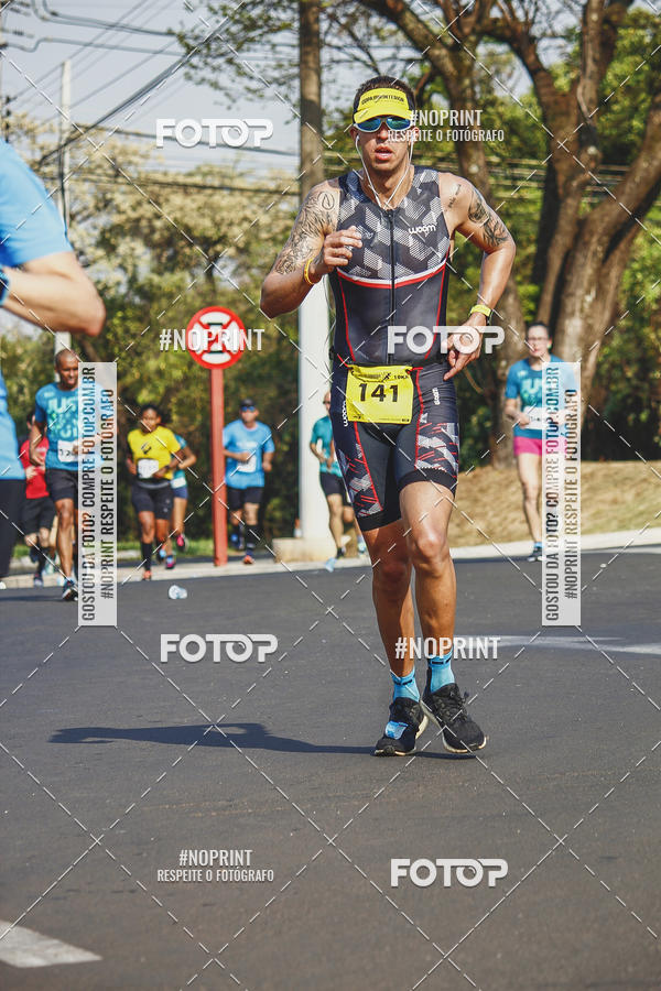 Achetez vos photos de l'vnement2 Corrida Shopping Jaragu sur Fotop