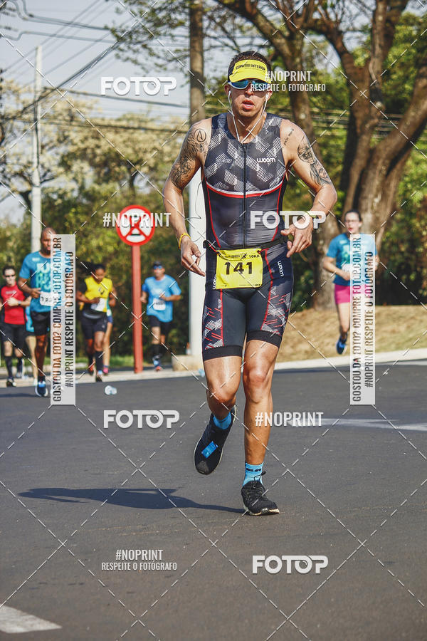 Achetez vos photos de l'vnement2 Corrida Shopping Jaragu sur Fotop