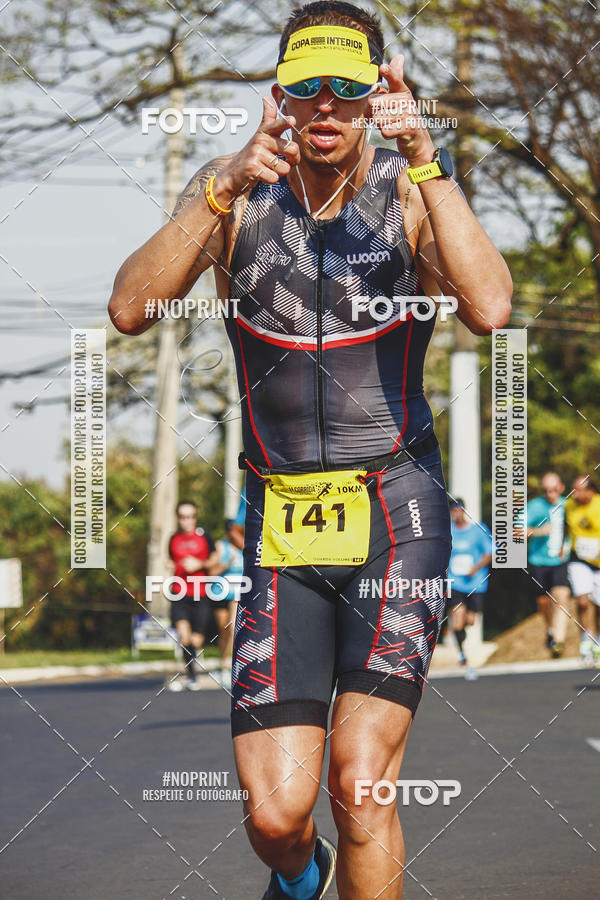 Achetez vos photos de l'vnement2 Corrida Shopping Jaragu sur Fotop
