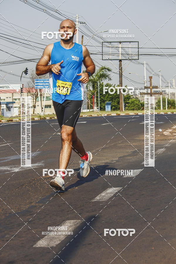 Achetez vos photos de l'vnement2 Corrida Shopping Jaragu sur Fotop