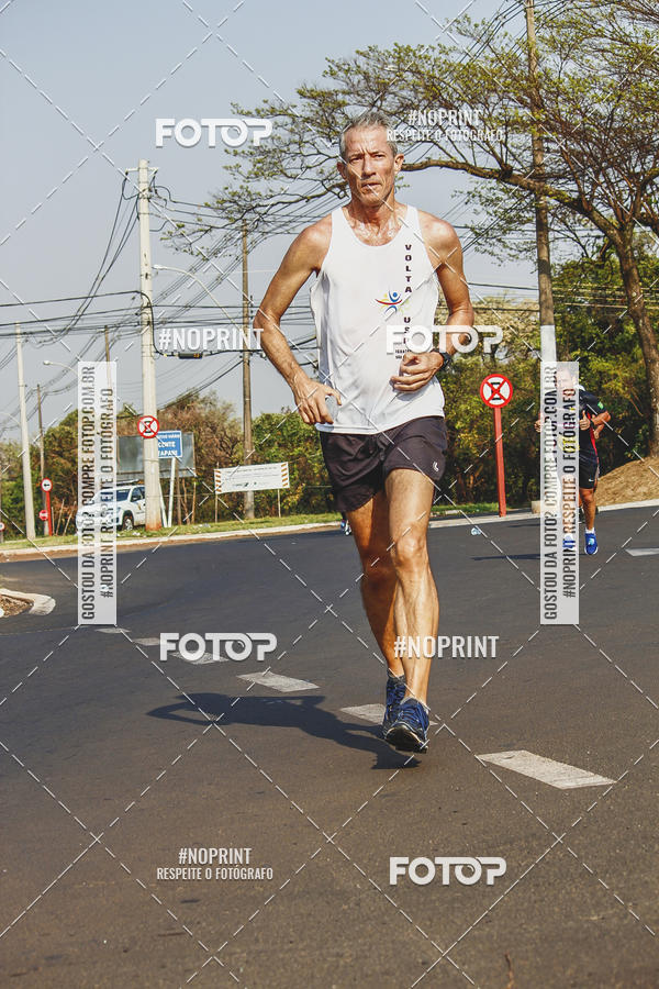 Achetez vos photos de l'vnement2 Corrida Shopping Jaragu sur Fotop