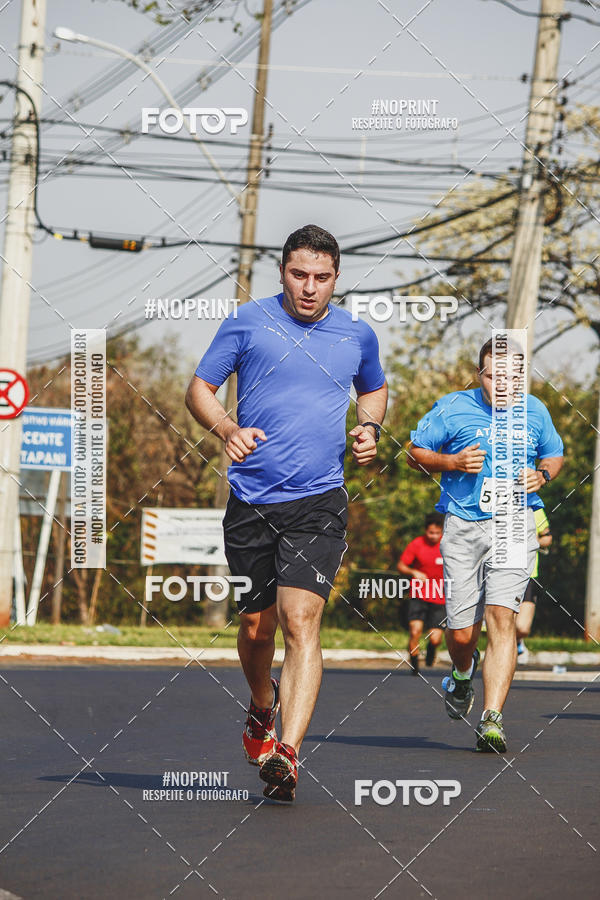 Achetez vos photos de l'vnement2 Corrida Shopping Jaragu sur Fotop