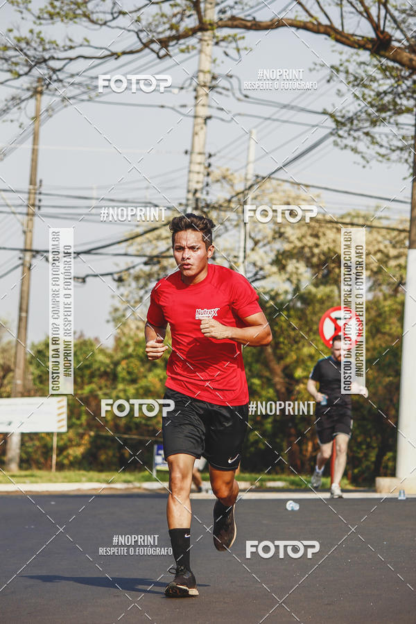 Achetez vos photos de l'vnement2 Corrida Shopping Jaragu sur Fotop