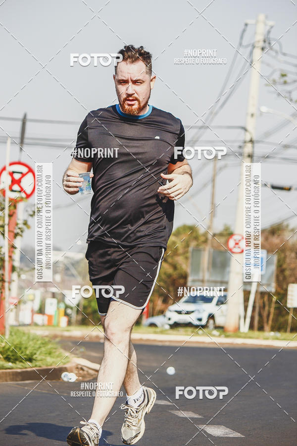 Achetez vos photos de l'vnement2 Corrida Shopping Jaragu sur Fotop