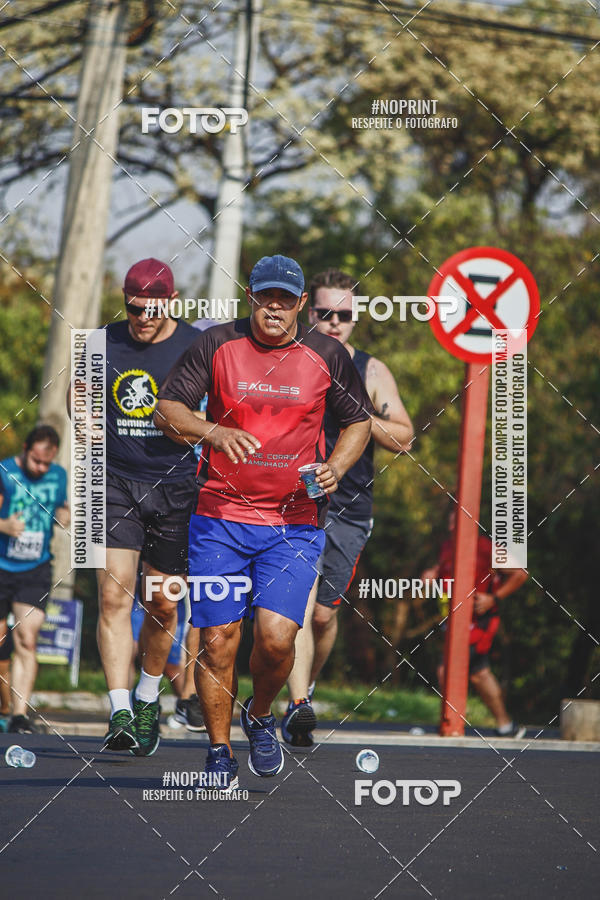Achetez vos photos de l'vnement2 Corrida Shopping Jaragu sur Fotop