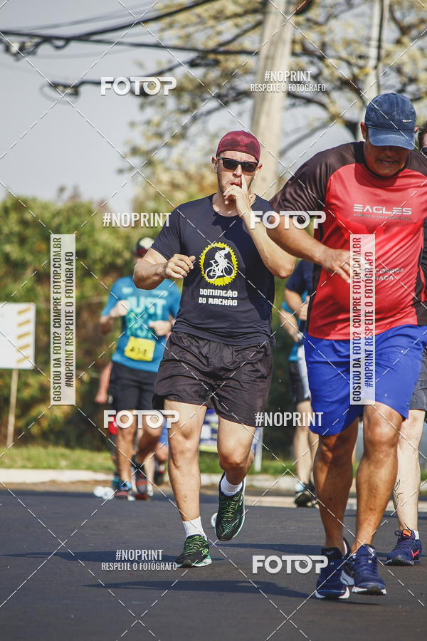 Achetez vos photos de l'vnement2 Corrida Shopping Jaragu sur Fotop
