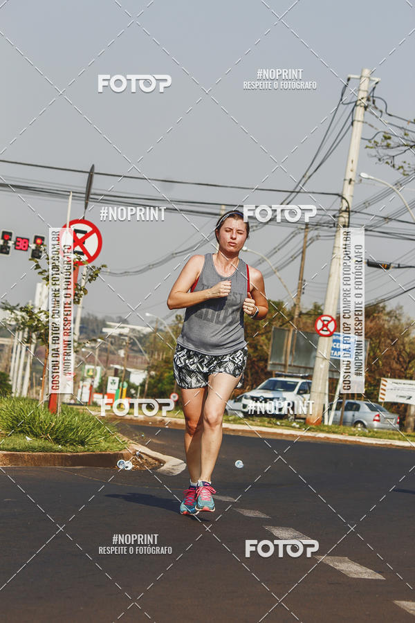 Achetez vos photos de l'vnement2 Corrida Shopping Jaragu sur Fotop