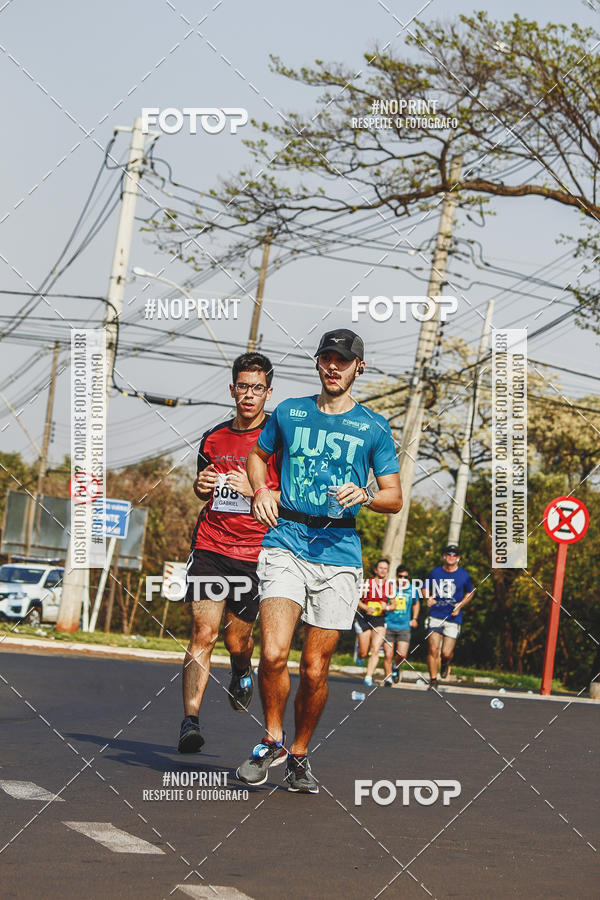 Achetez vos photos de l'vnement2 Corrida Shopping Jaragu sur Fotop