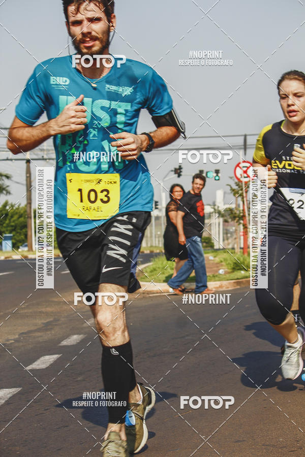 Achetez vos photos de l'vnement2 Corrida Shopping Jaragu sur Fotop