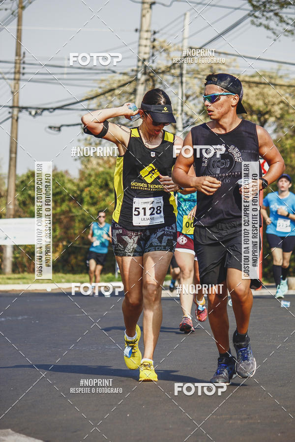Achetez vos photos de l'vnement2 Corrida Shopping Jaragu sur Fotop