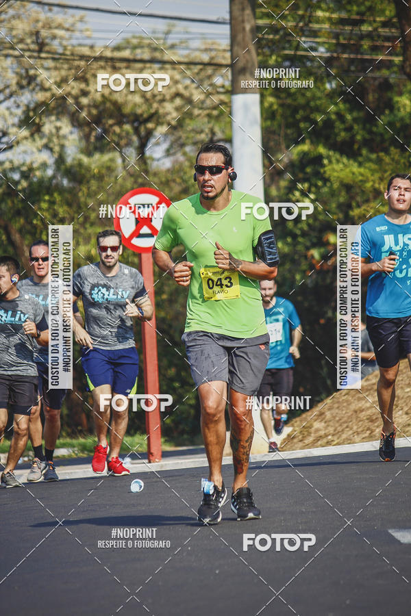 Achetez vos photos de l'vnement2 Corrida Shopping Jaragu sur Fotop