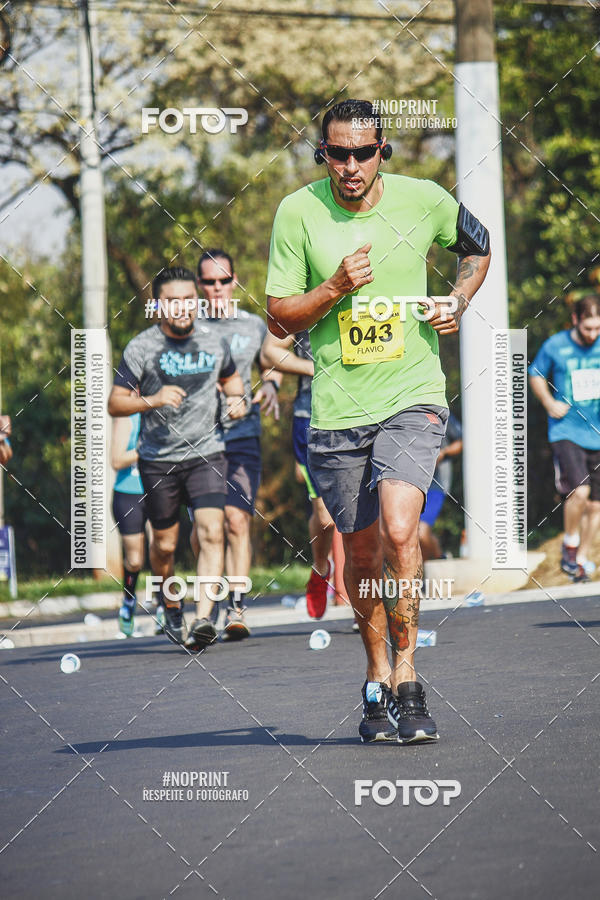 Achetez vos photos de l'vnement2 Corrida Shopping Jaragu sur Fotop