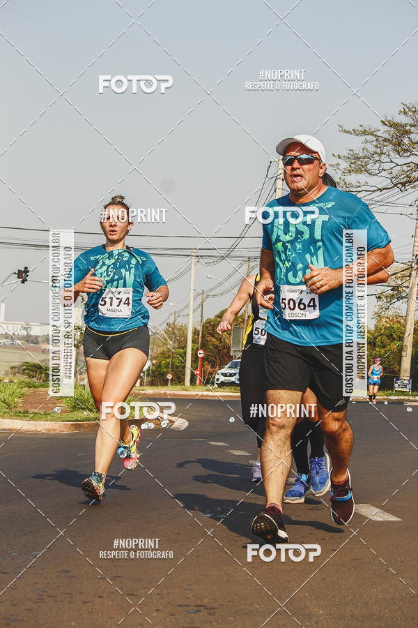 Achetez vos photos de l'vnement2 Corrida Shopping Jaragu sur Fotop