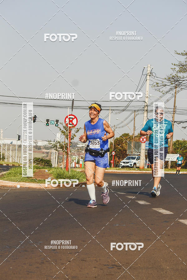 Achetez vos photos de l'vnement2 Corrida Shopping Jaragu sur Fotop