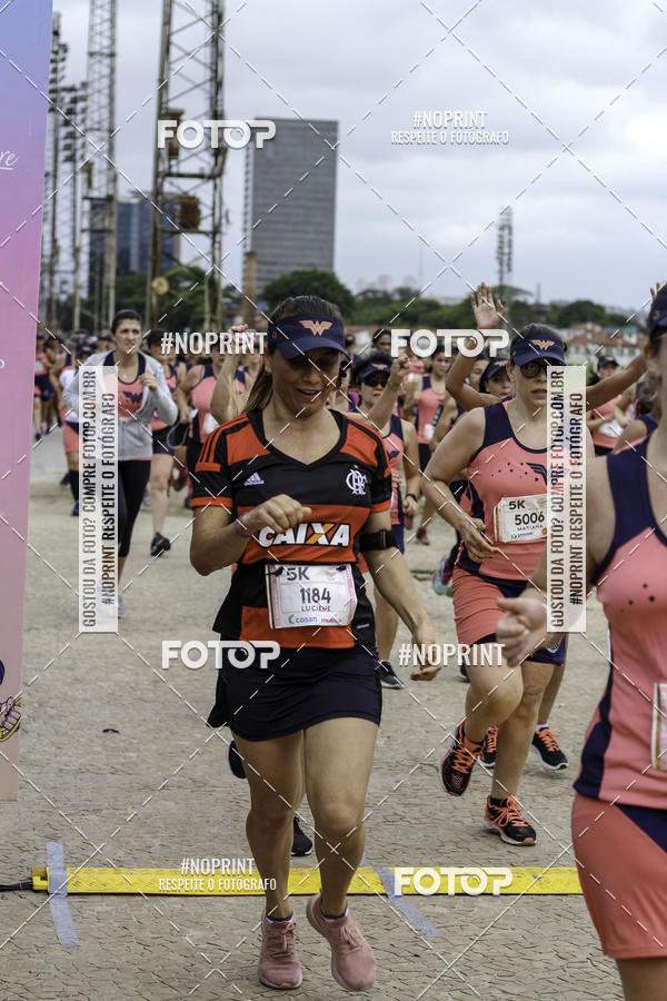 Buy your photos of the eventCorrida Mulher Maravilha - Summer Edition - SP on Fotop