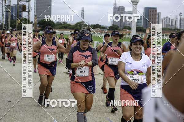 Buy your photos of the eventCorrida Mulher Maravilha - Summer Edition - SP on Fotop