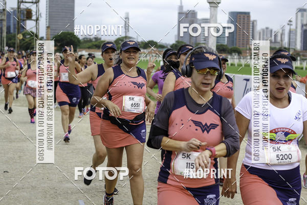 Buy your photos of the eventCorrida Mulher Maravilha - Summer Edition - SP on Fotop