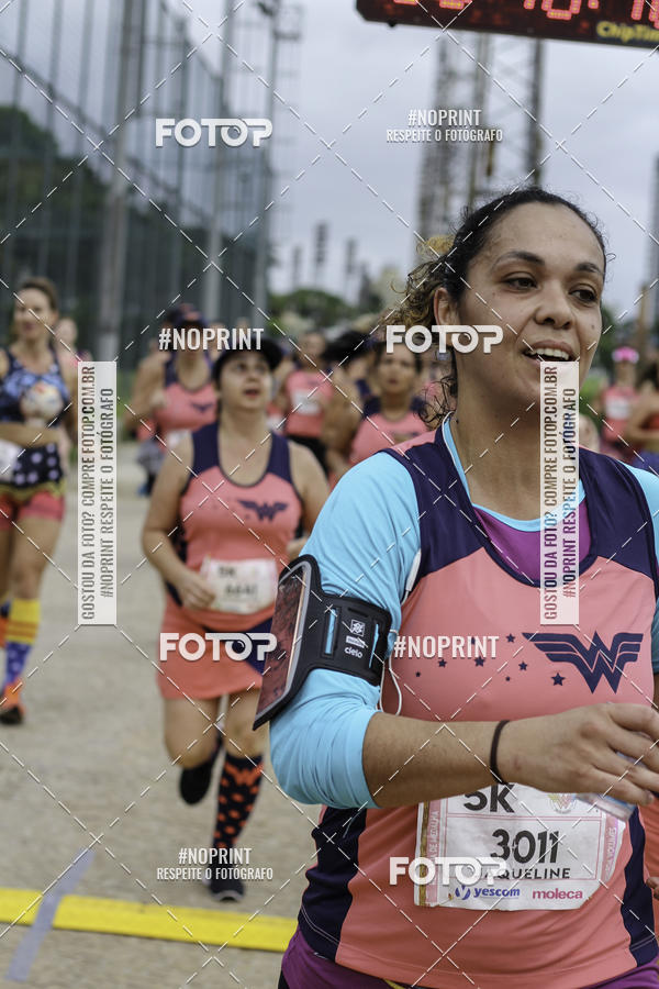 Buy your photos of the eventCorrida Mulher Maravilha - Summer Edition - SP on Fotop