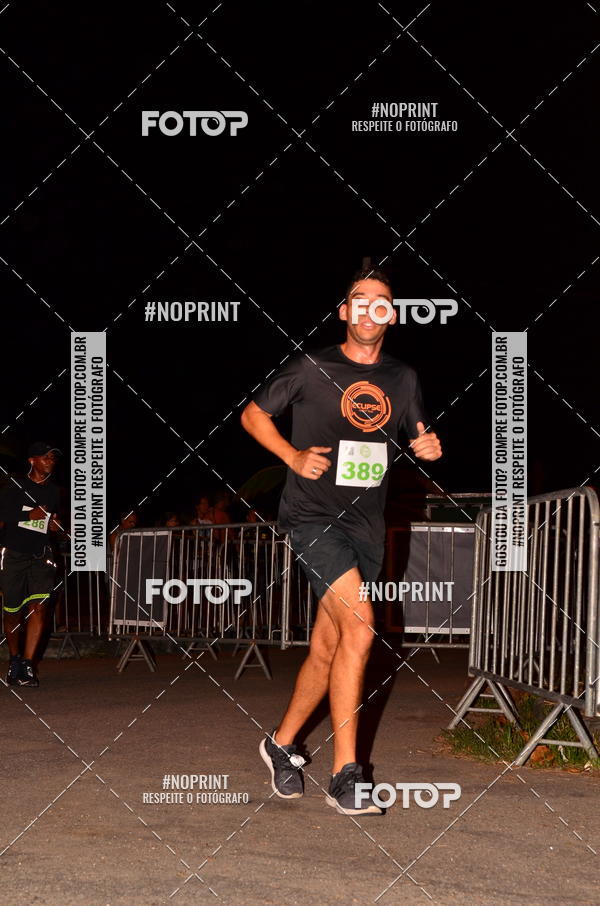 Buy your photos of the eventEclipse Night Run (Niter�i) on Fotop