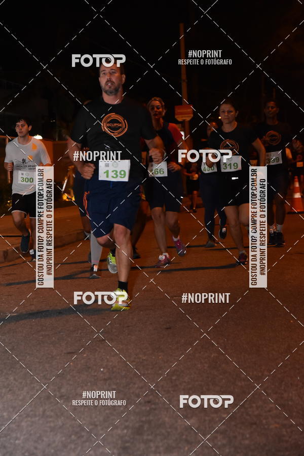 Buy your photos of the eventEclipse Night Run (Niter�i) on Fotop