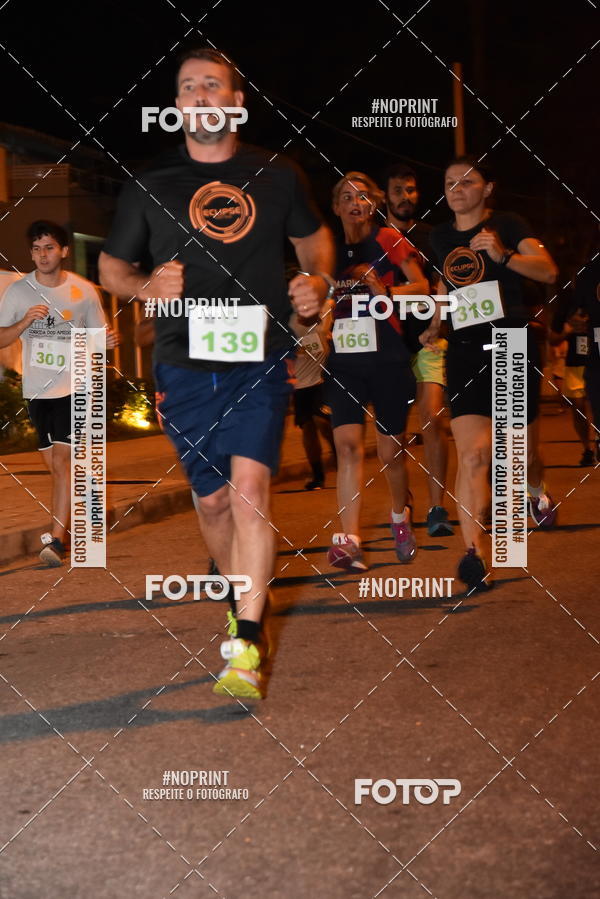 Buy your photos of the eventEclipse Night Run (Niter�i) on Fotop
